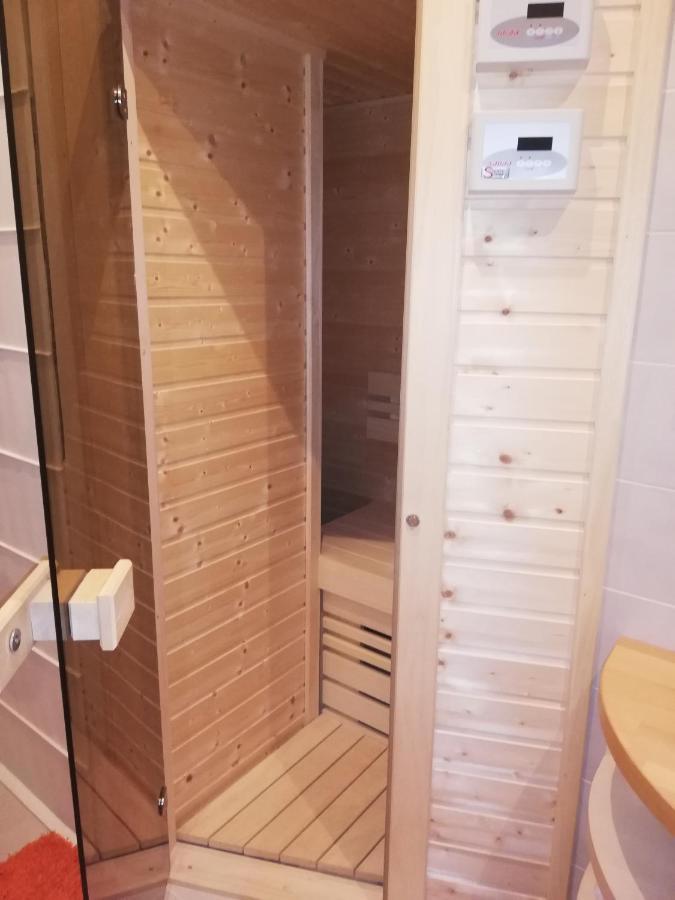 Apartman Oasis Zilina Bagian luar foto